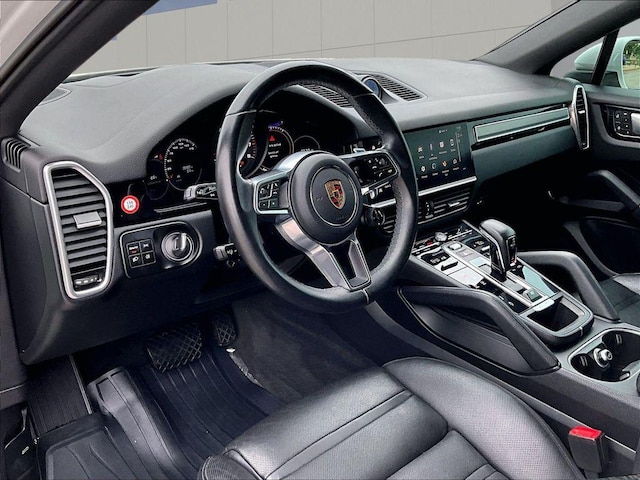 2023 Porsche Cayenne Hybrid
