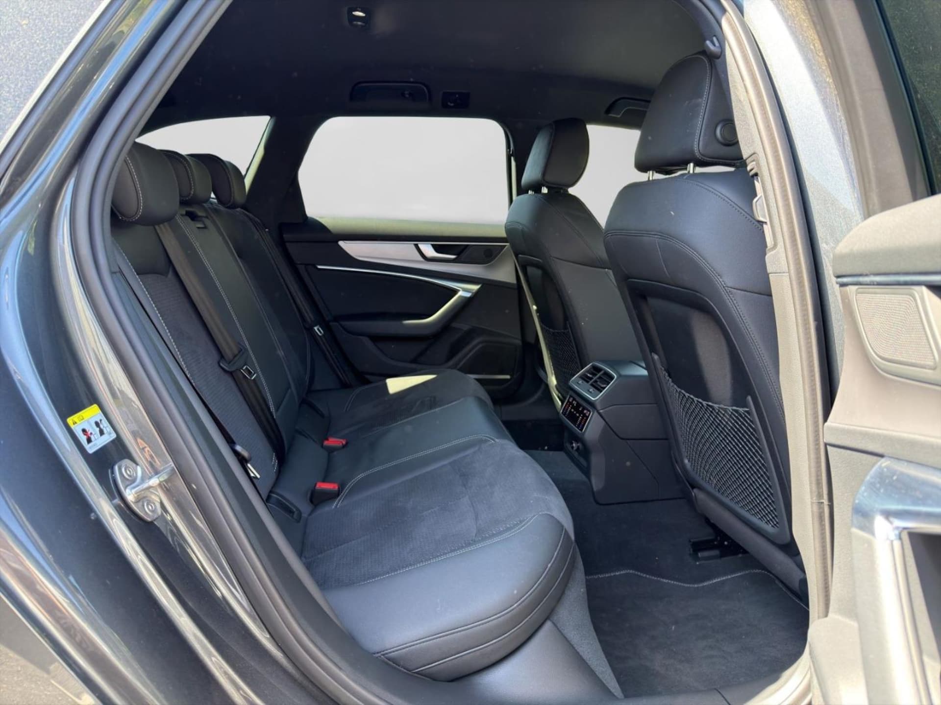 Audi S6 Avant