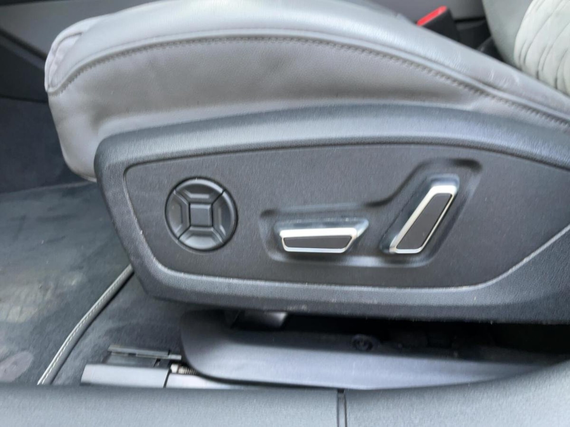 Audi S6 Avant