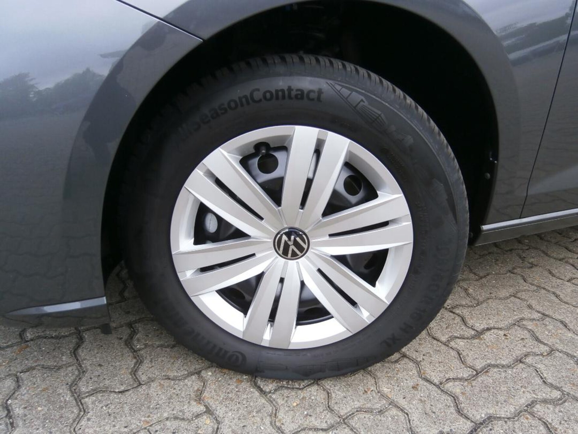 Volkswagen Caddy Basis-Modell