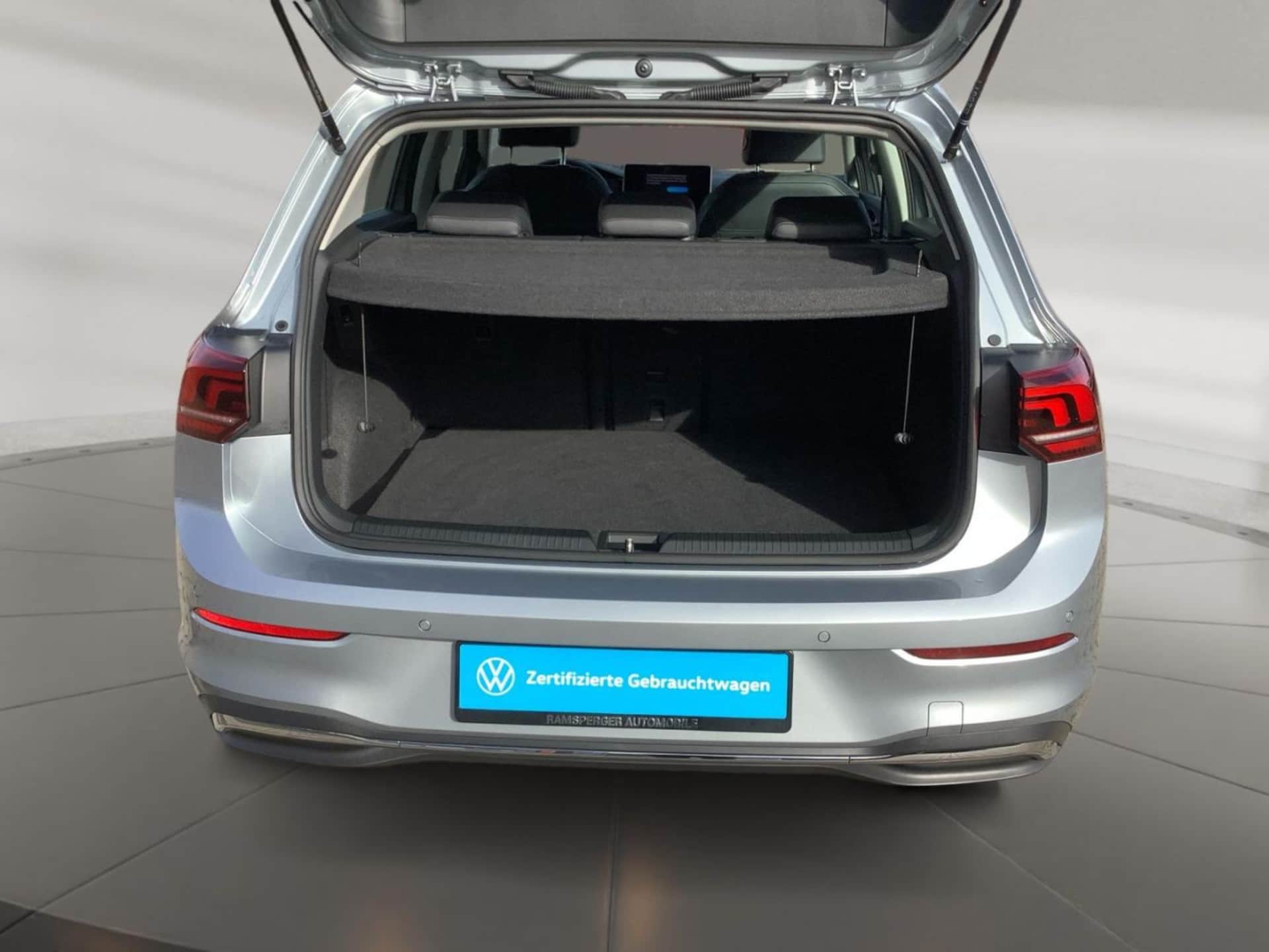 Volkswagen Golf Style