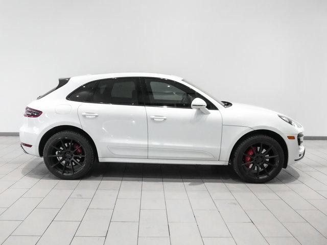2016 Porsche Macan