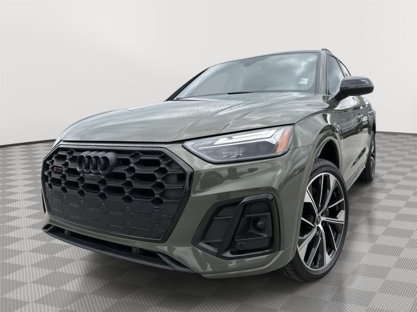 2023 Audi SQ5 Premium Plus's photo