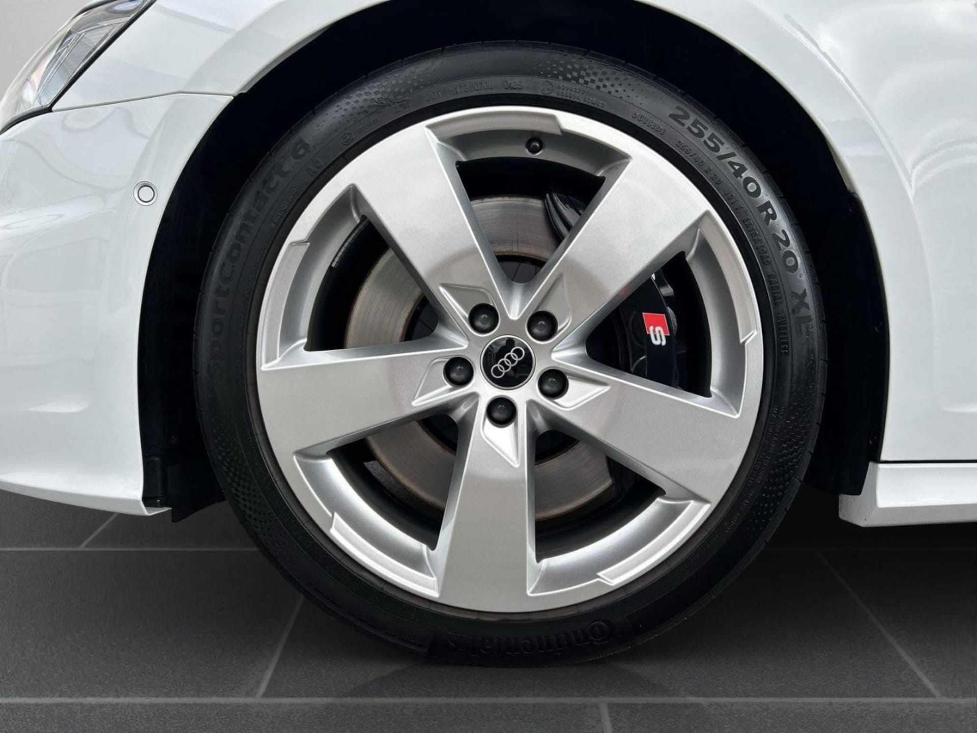 Audi S6 Avant