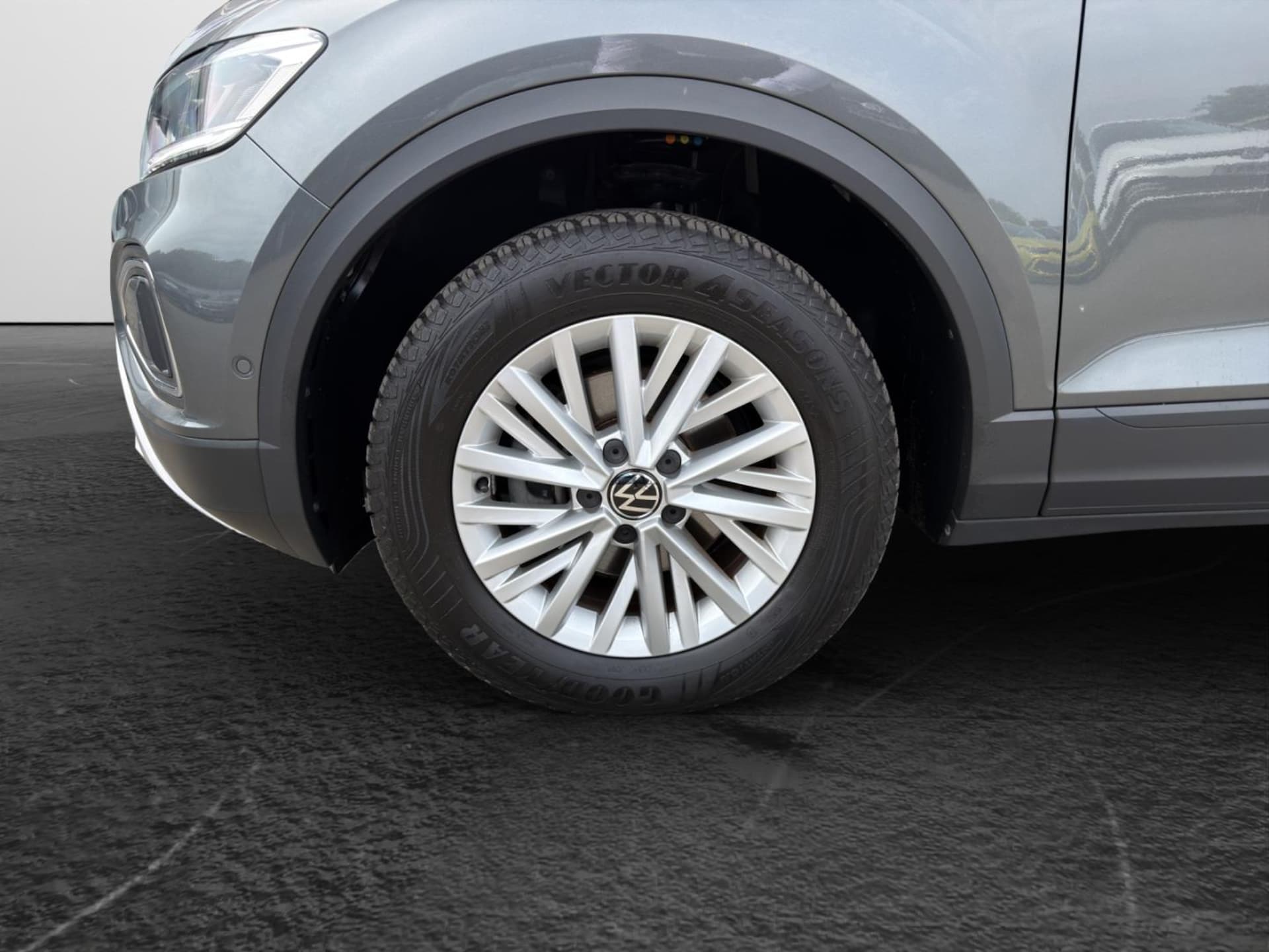 Volkswagen T-Roc Basis-Modell