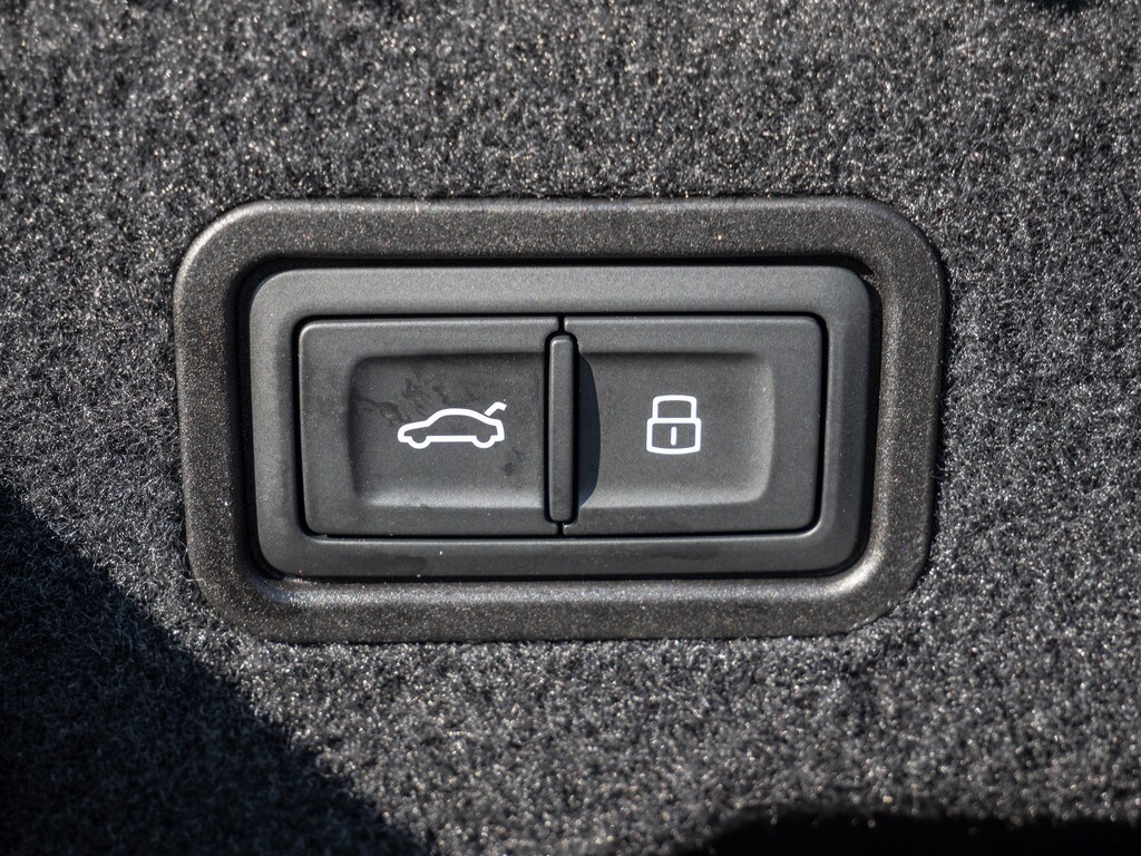 Image about Audi A8 L 60 TFSI quattro tiptronic