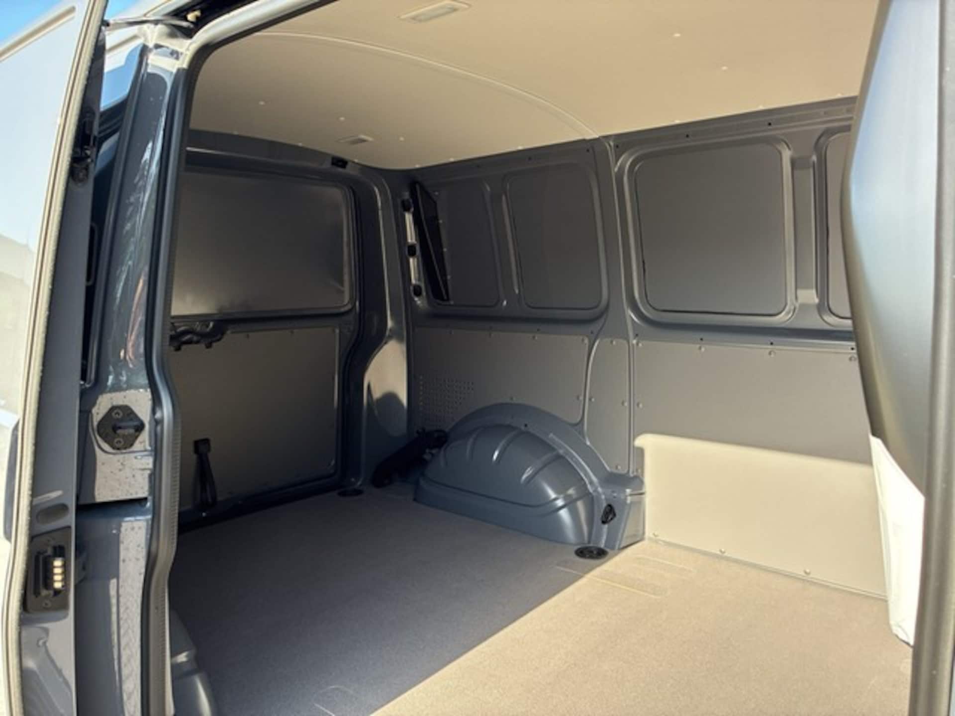 Volkswagen T6.1 Transporter Kasten kurzer Radstand