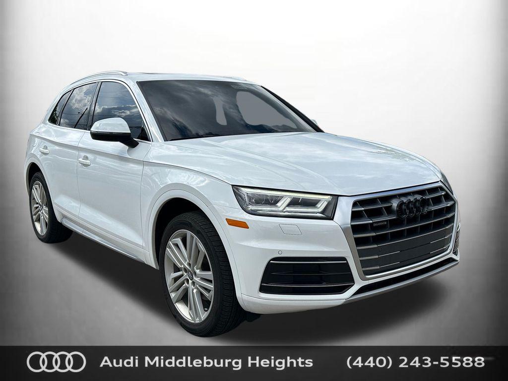 2018 Audi Q5 2.0T quattro S tronic Premium Plus's photo