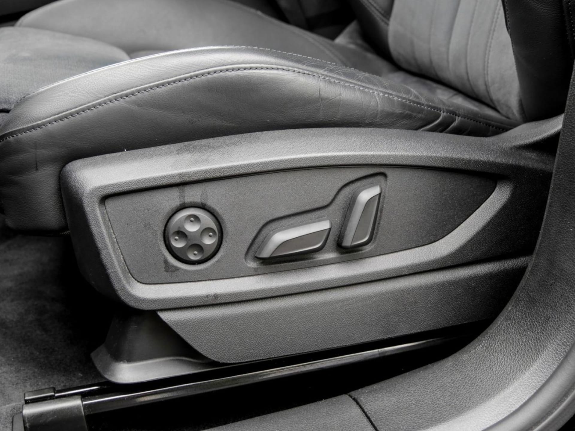 Audi Q5 TFSI e advanced