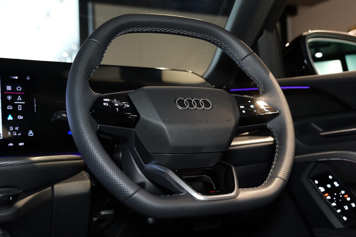 Image about Audi SQ5 SUV TFSI 270 kW edition one