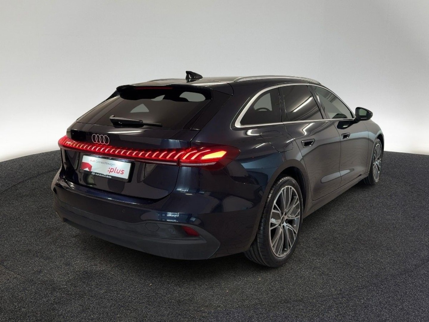 Bild über Audi A5 Avant TDI 150 kW S tronic - für weitere Informationen kontaktieren Sie den Audi Partner