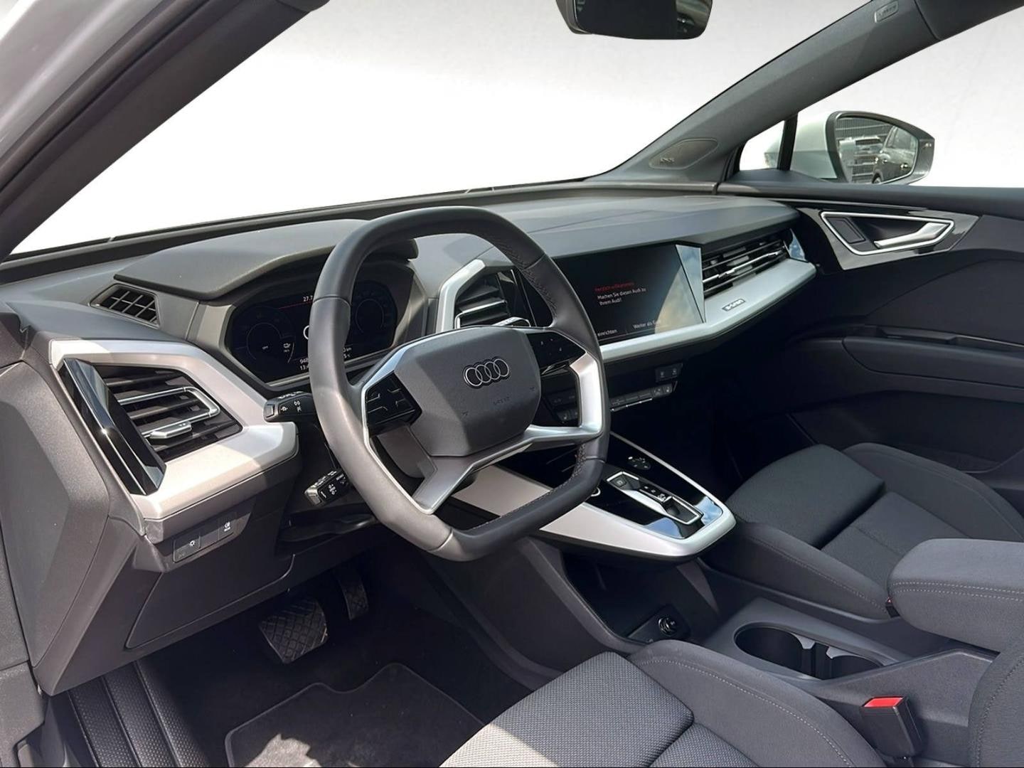Bild über Audi Q4 e-tron 45 e-tron quattro - für weitere Informationen kontaktieren Sie den Audi Partner