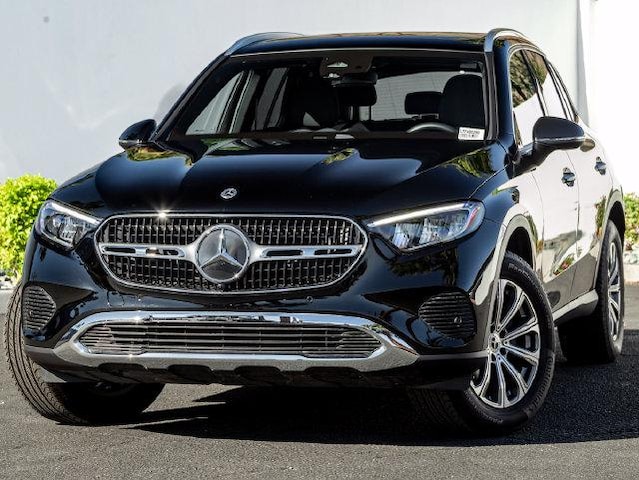 2026 Mercedes-Benz GLC Base