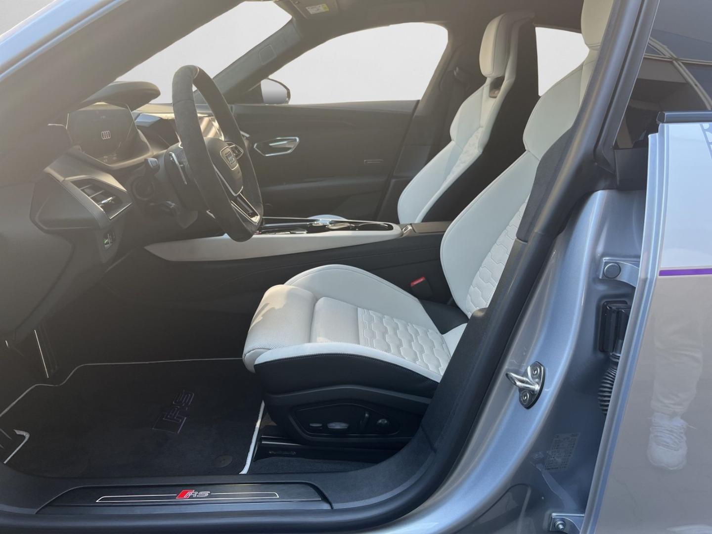Image about Audi RS e-tron GT e-tron quattro
