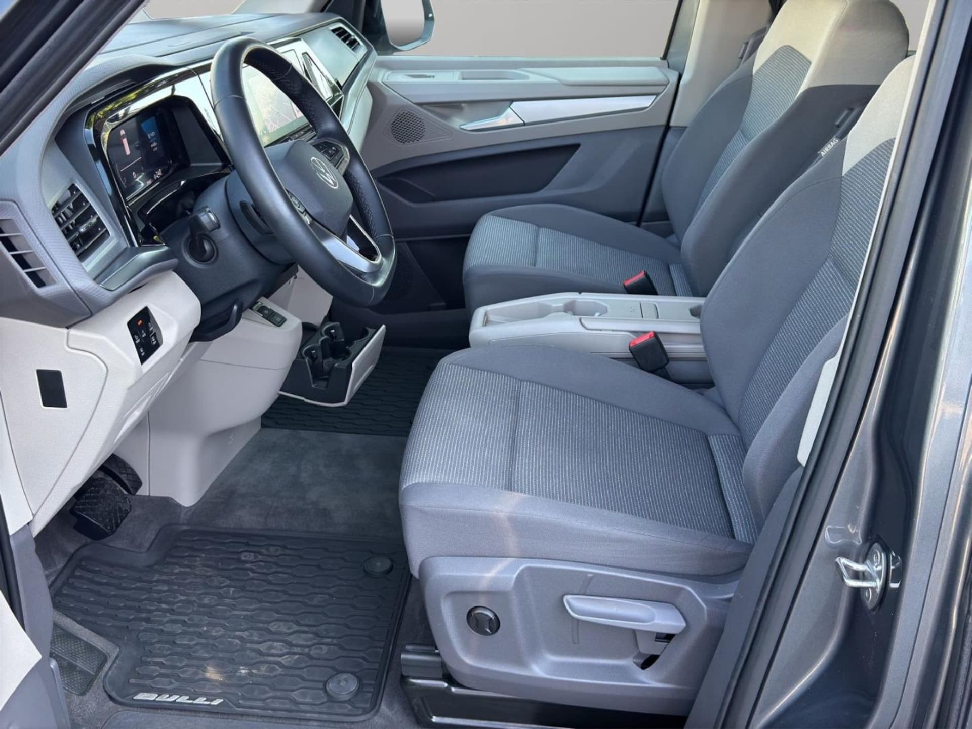Volkswagen Multivan Basis-Modell