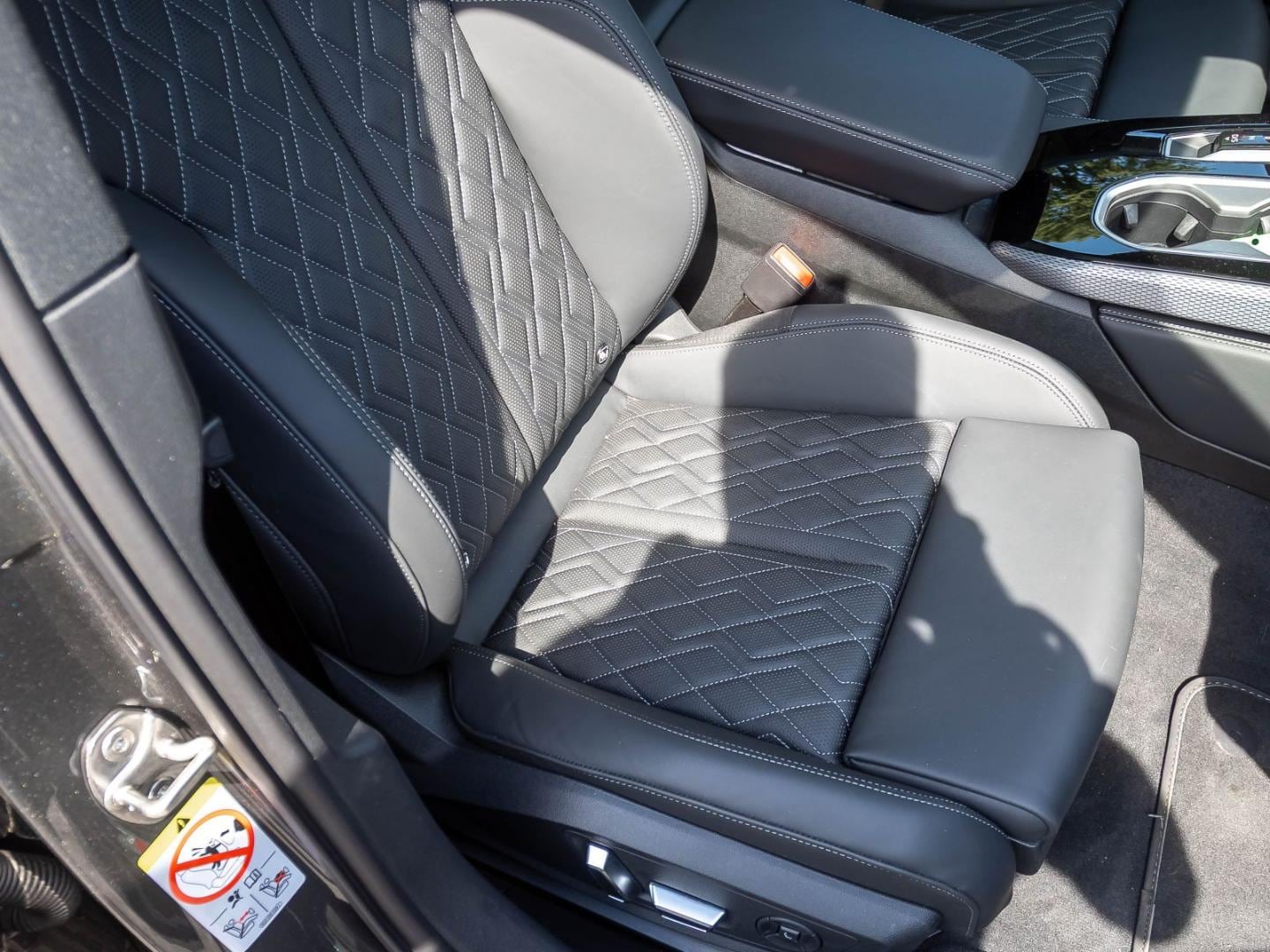 Bild über Audi A6 Avant edition one TDI quattro 220 kW S tronic - für weitere Informationen kontaktieren Sie den Audi Partner