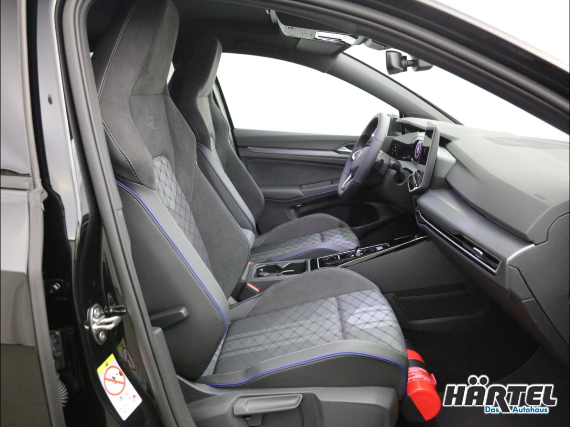 Volkswagen Golf R-Line