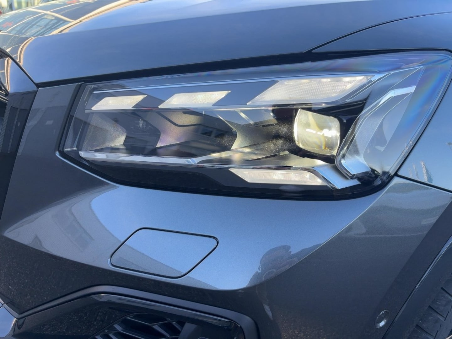 Bild über Audi SQ2 TFSI quattro S tronic - für weitere Informationen kontaktieren Sie den Audi Partner