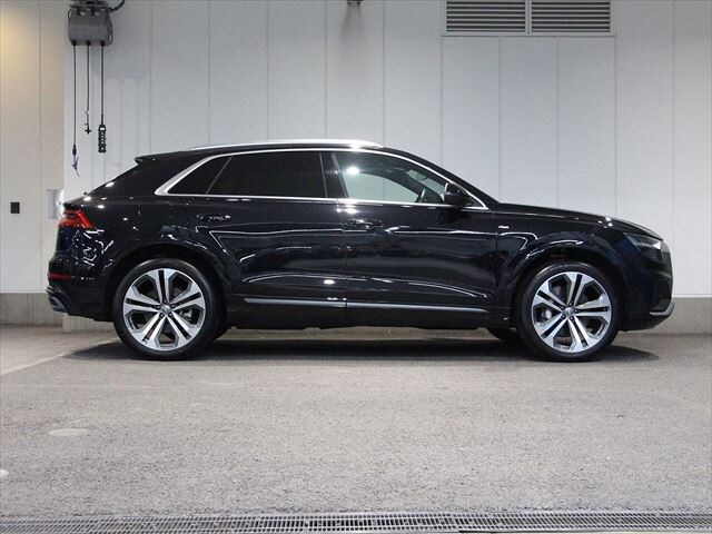 Image about Audi Q8 55 TFSI quattro S line 250(340) kW(PS) tiptronic