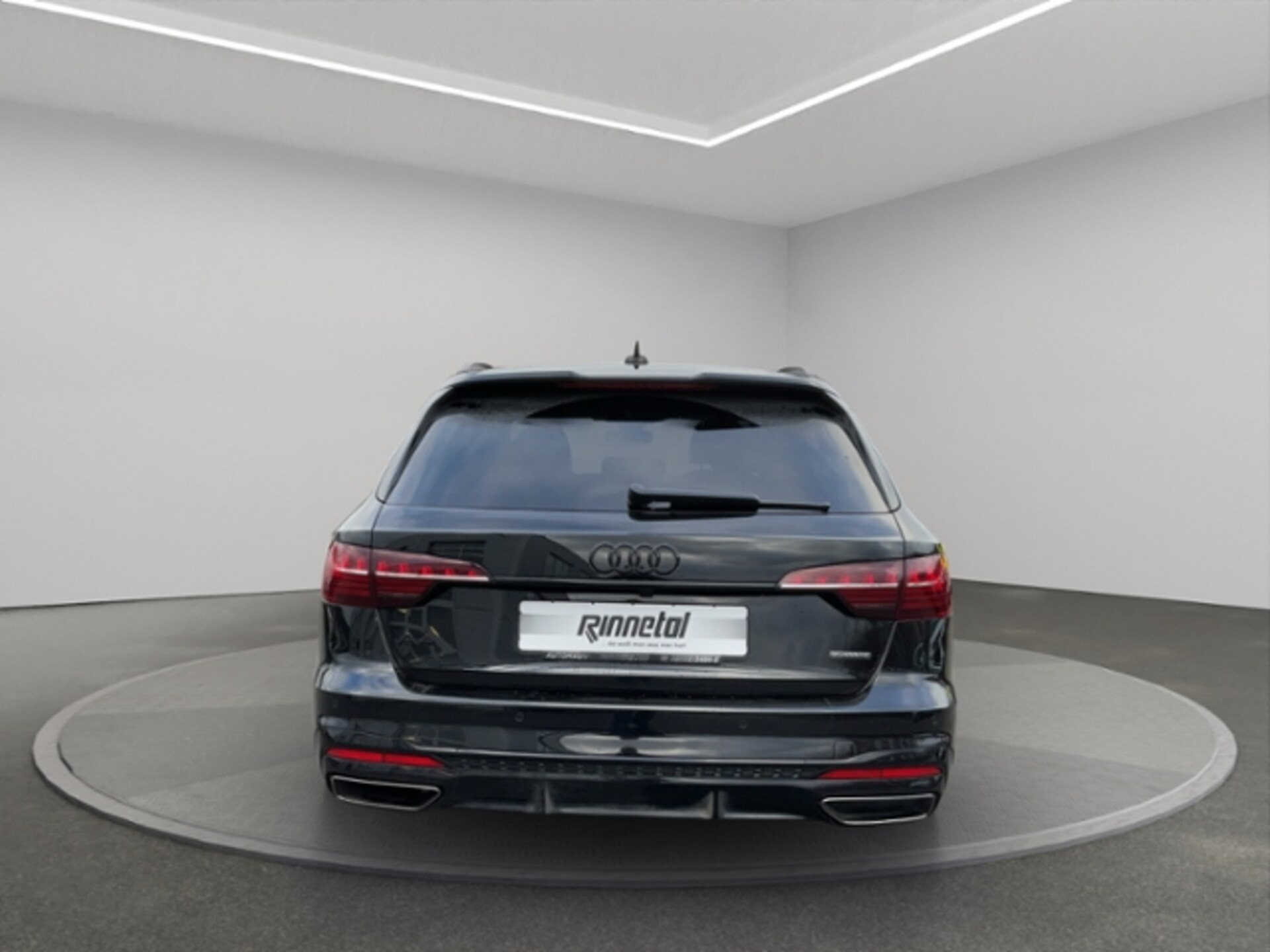 Audi A4 Avant S line