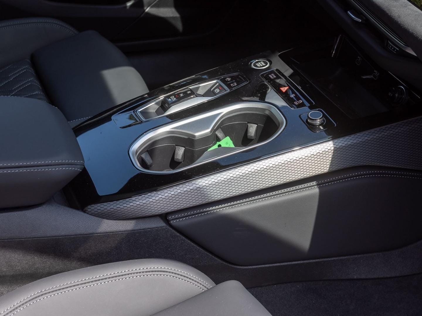 Bild über Audi A6 Avant edition one TDI quattro 220 kW S tronic - für weitere Informationen kontaktieren Sie den Audi Partner