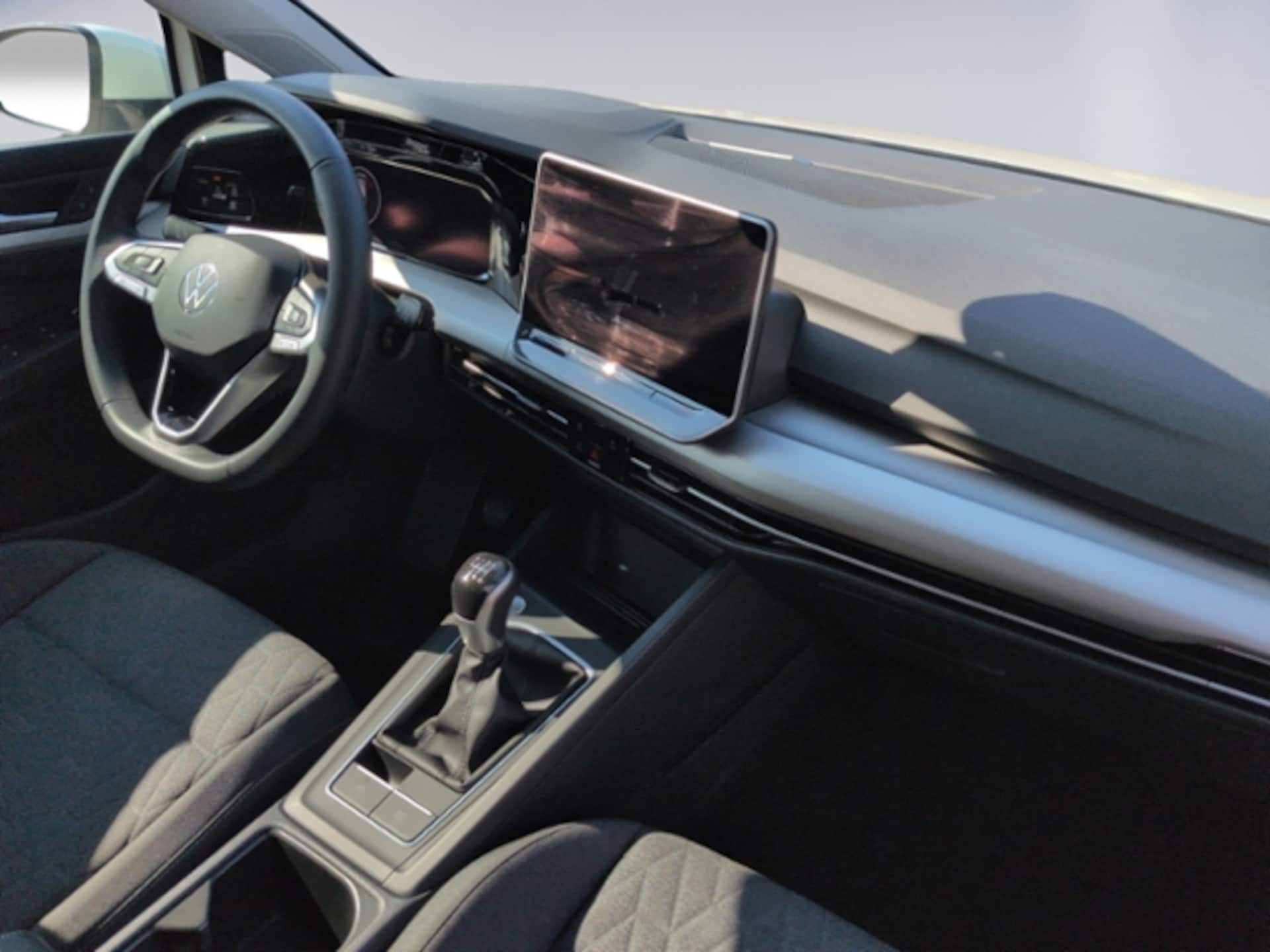 Volkswagen Golf Variant Life