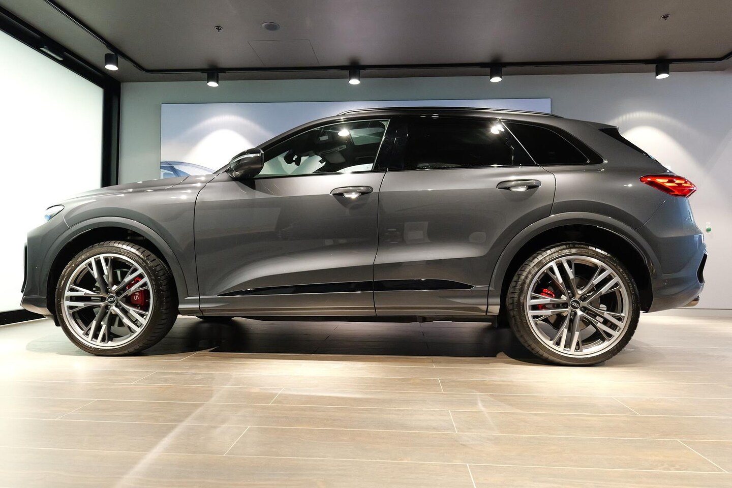 Image about Audi SQ5 SUV TFSI 270 kW edition one