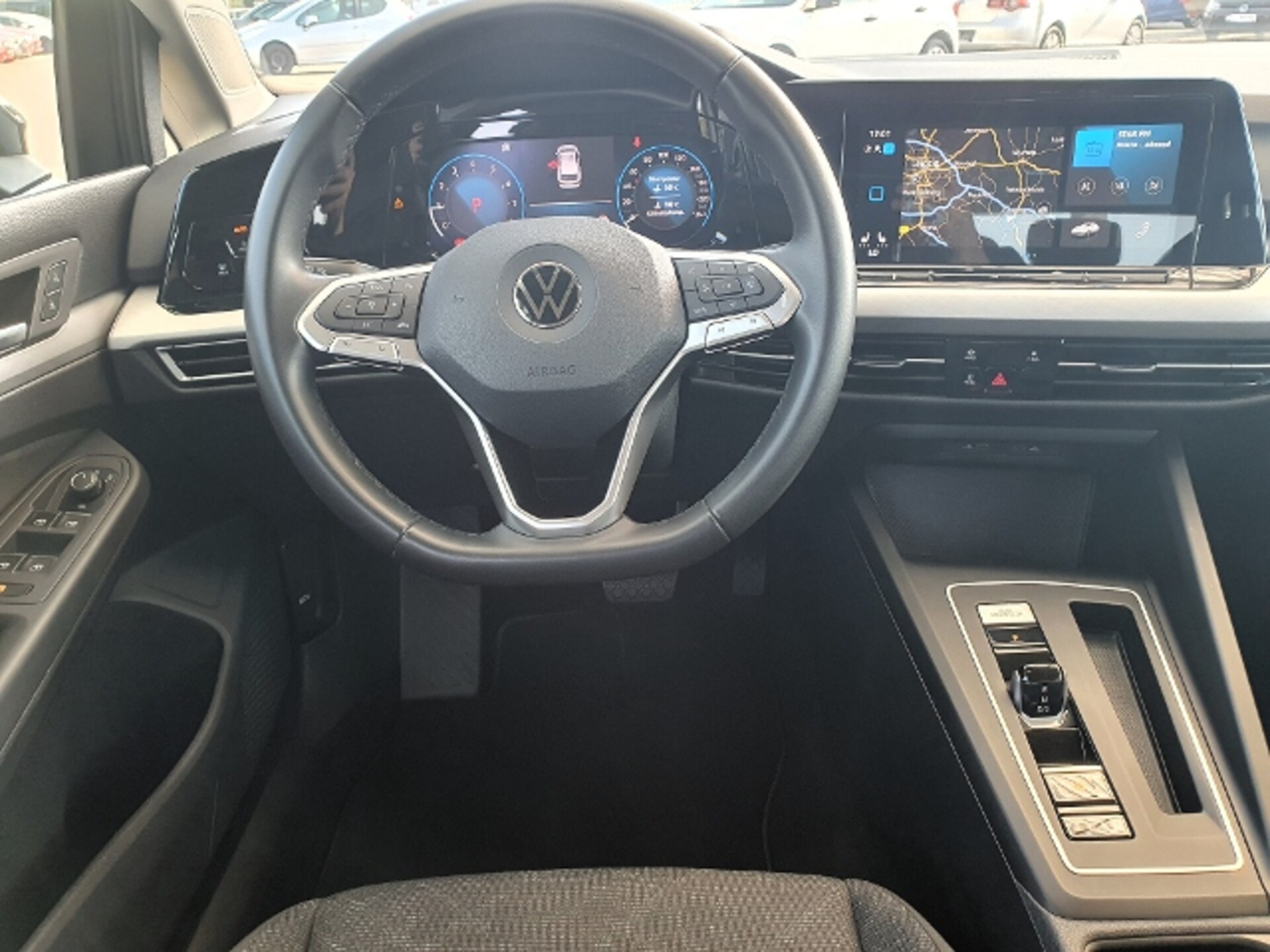 Volkswagen Golf Variant Life
