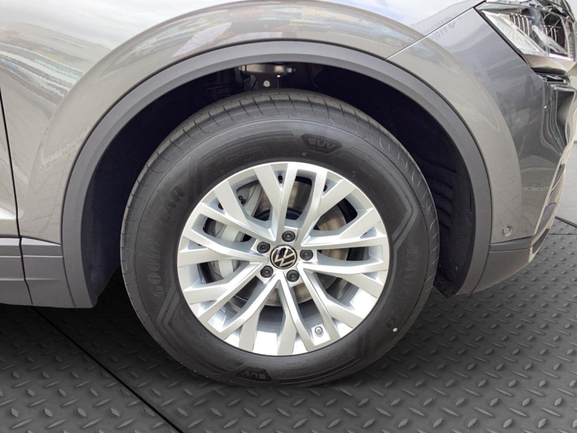 Volkswagen Touareg Basis-Modell