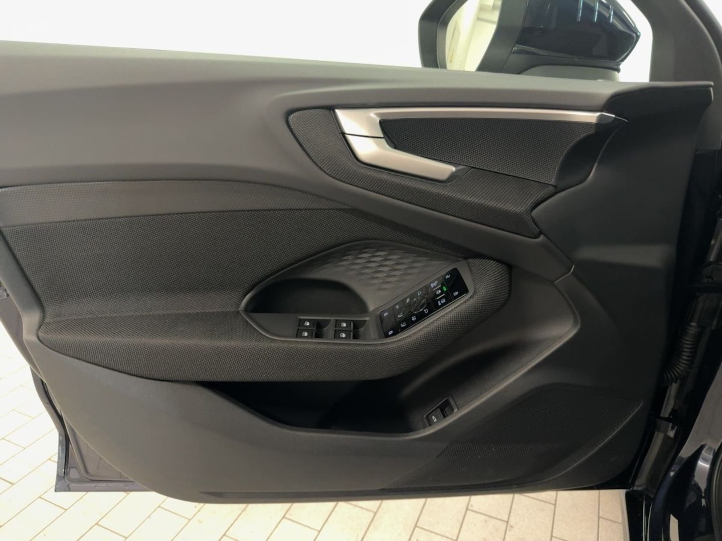 Bild über Audi A5 Avant TDI 150 kW S tronic - für weitere Informationen kontaktieren Sie den Audi Partner