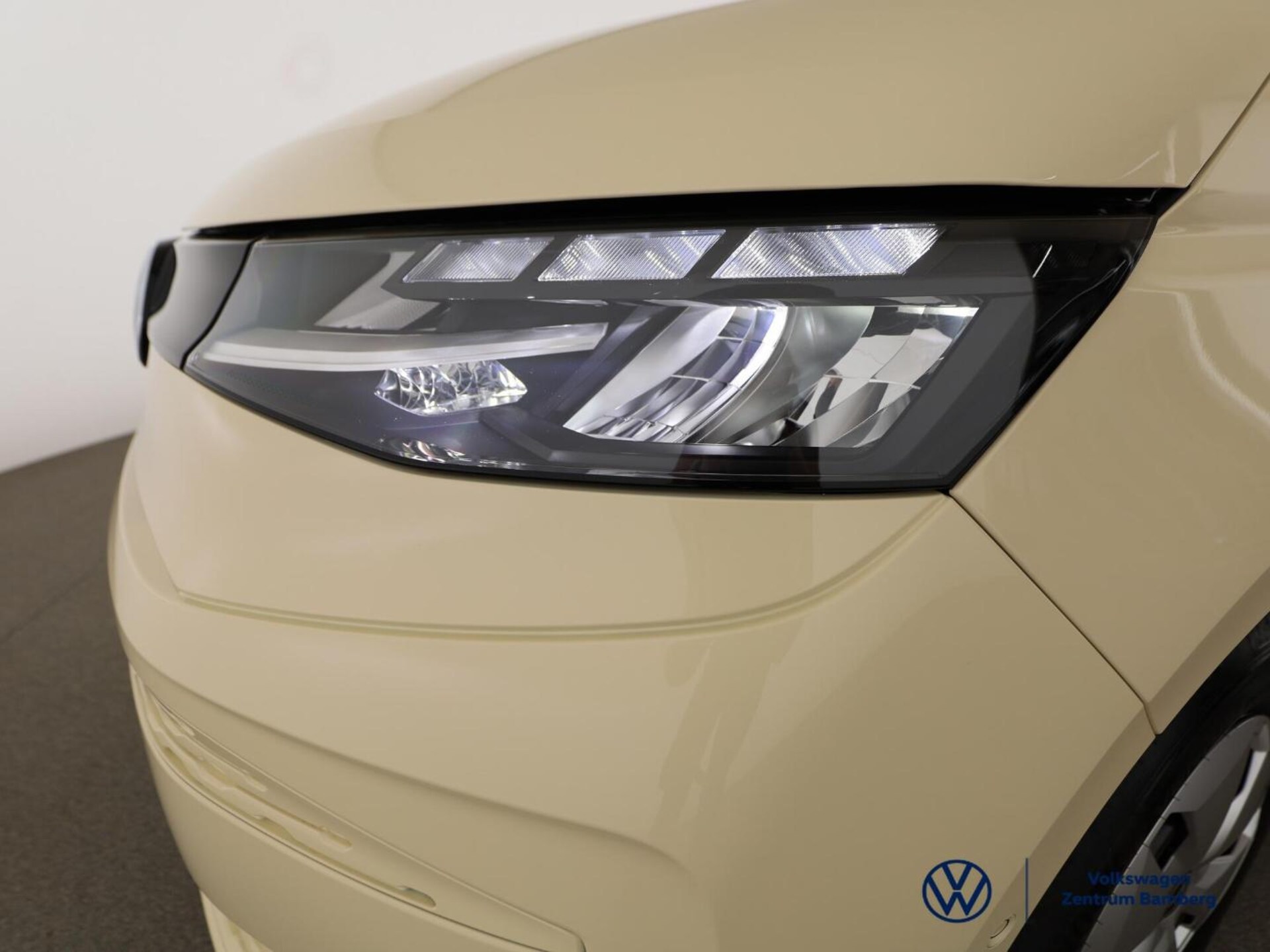 Volkswagen Multivan Langversion Basis-Modell