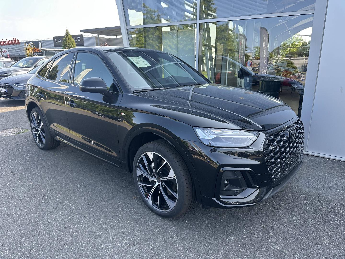 Image about Audi Q5 Sportback TFSI e S line 50 TFSI e Hybride rechargeable quattro220(299)kW(ch)S tronic
