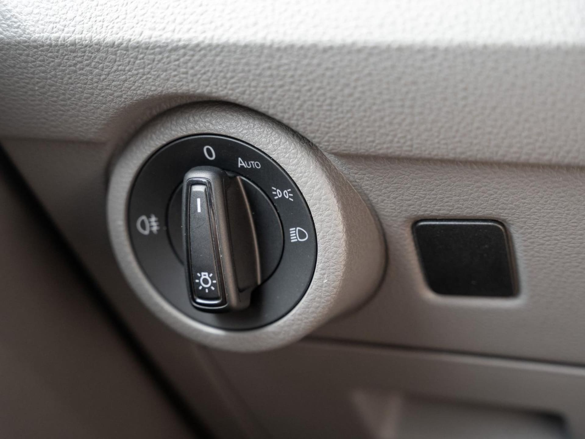 Volkswagen T6.1 Transporter Kasten langer Radstand