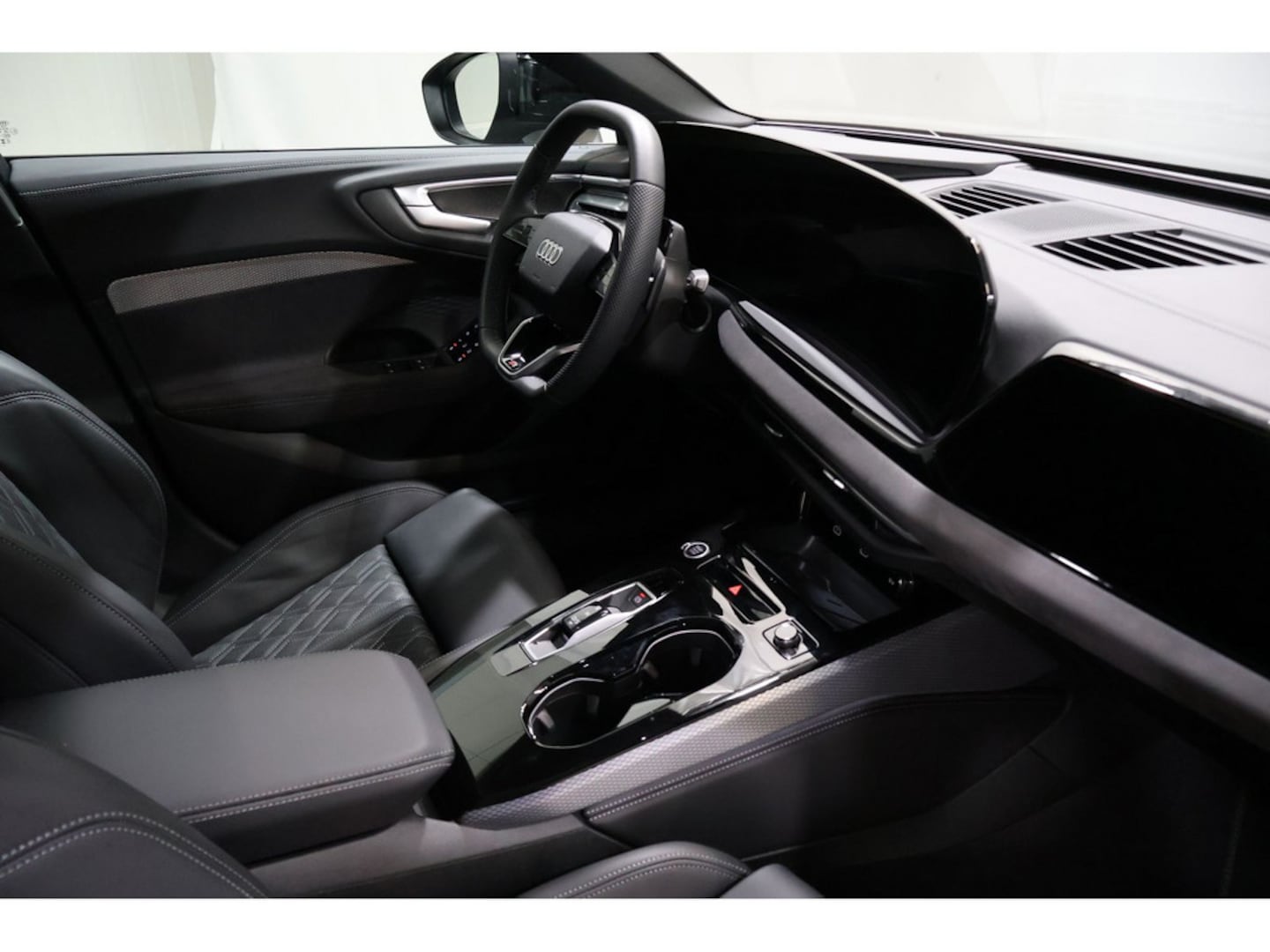 Bild über Audi A5 Avant TDI quattro 150 kW S tronic - für weitere Informationen kontaktieren Sie den Audi Partner