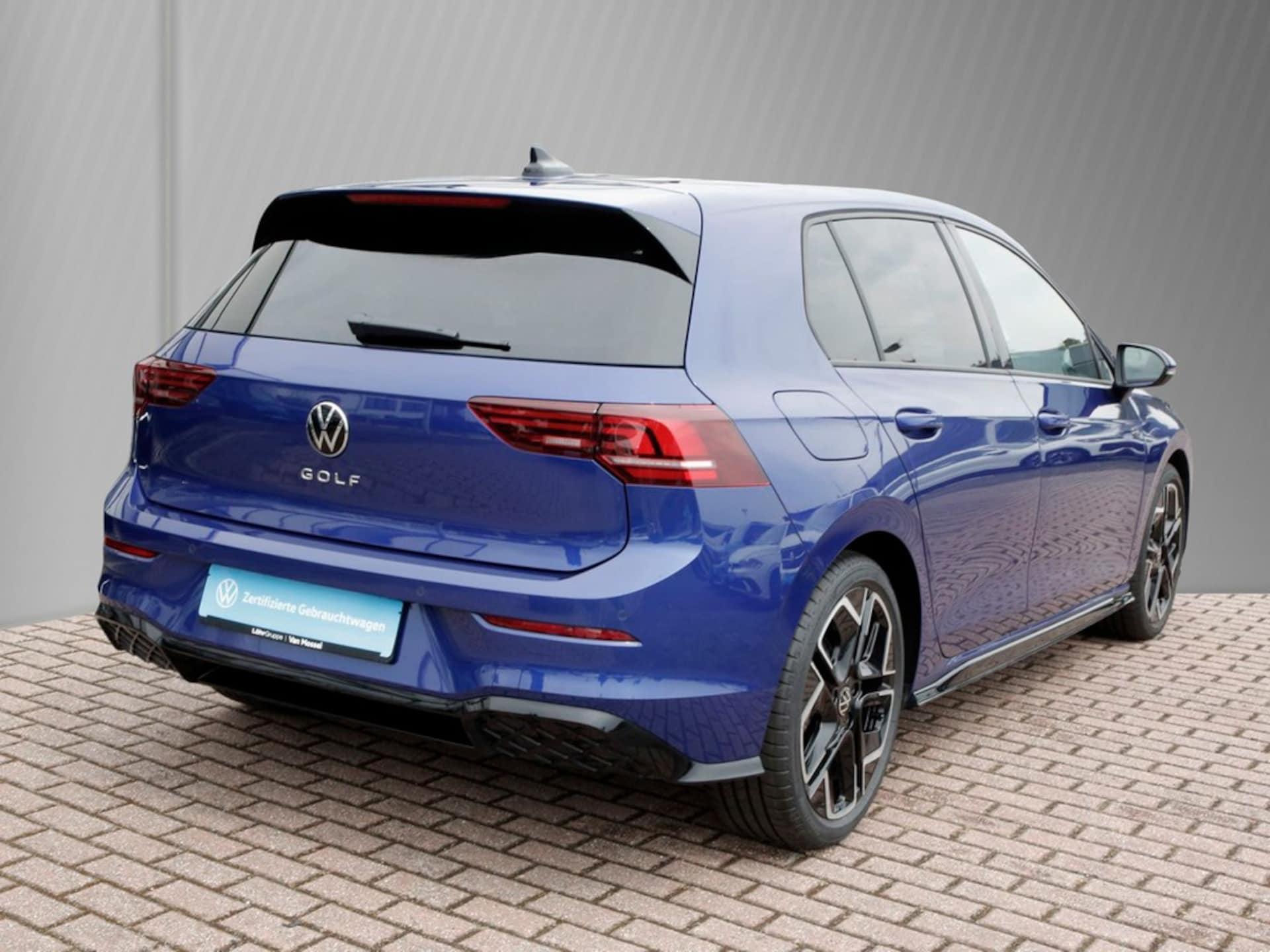 Volkswagen Golf R-Line