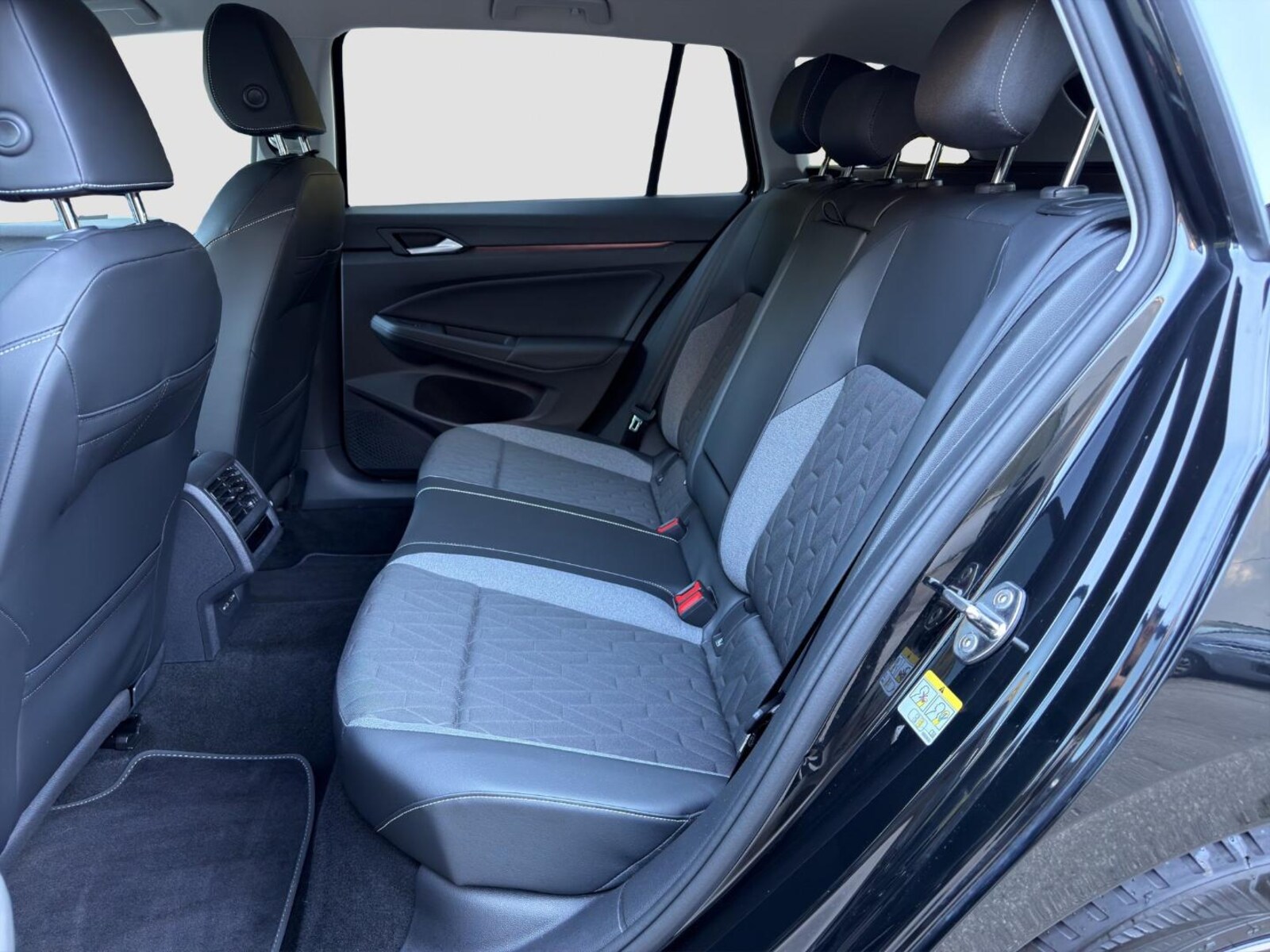 Volkswagen Golf Variant – Bild 10