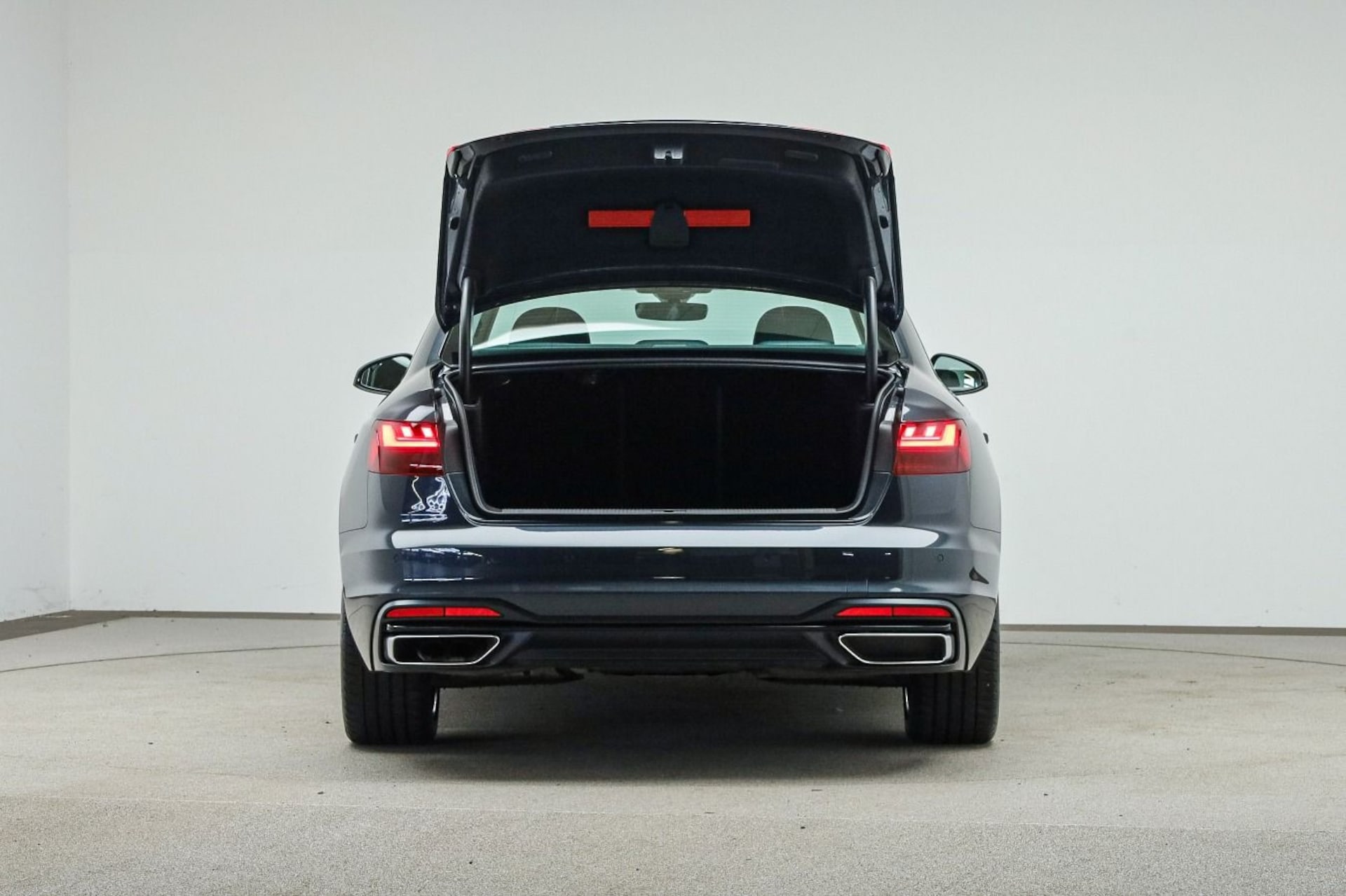 Audi A4 Limousine Advanced