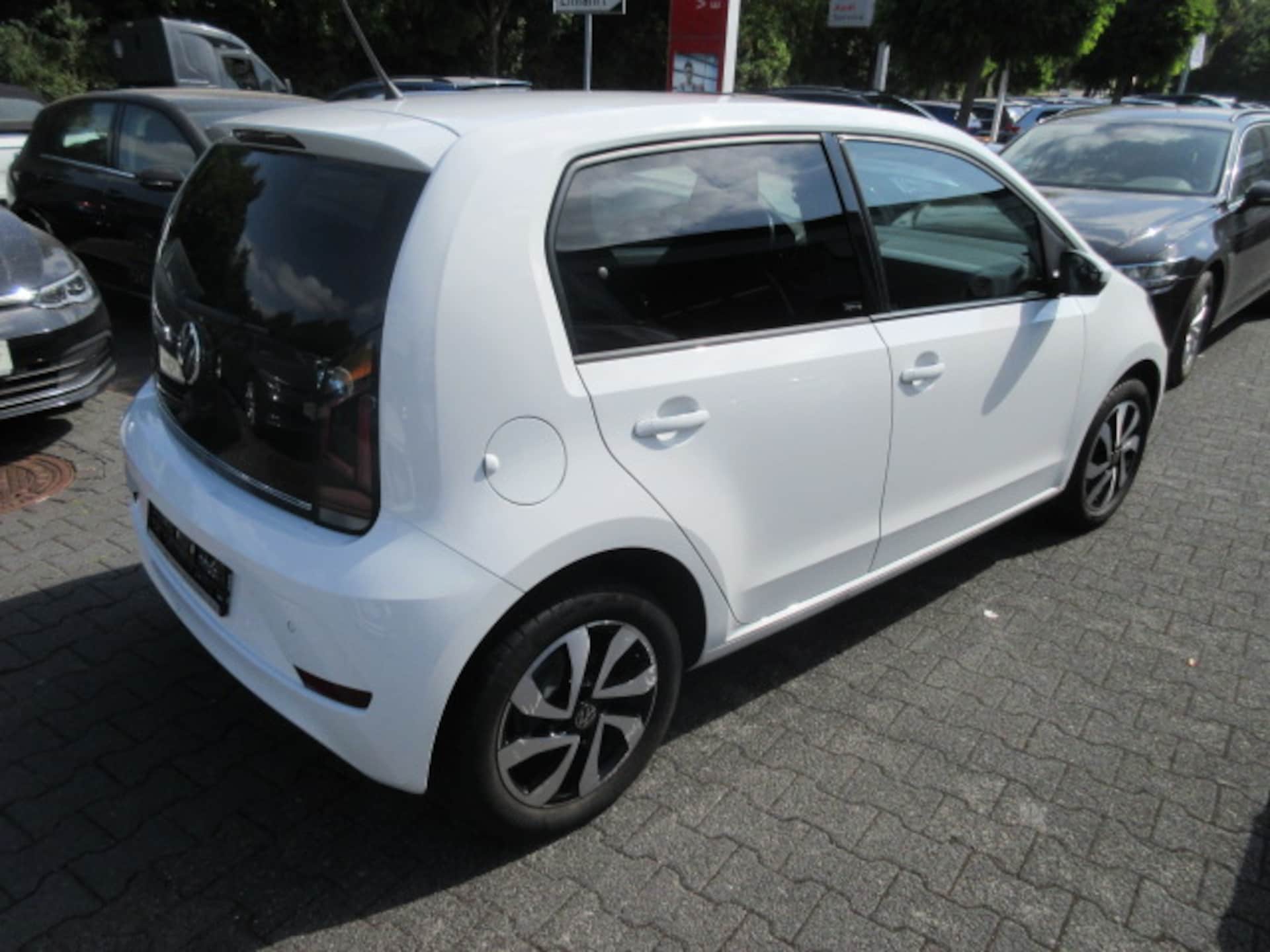 Volkswagen up! ACTIVE