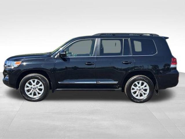 2016 Toyota Land Cruiser