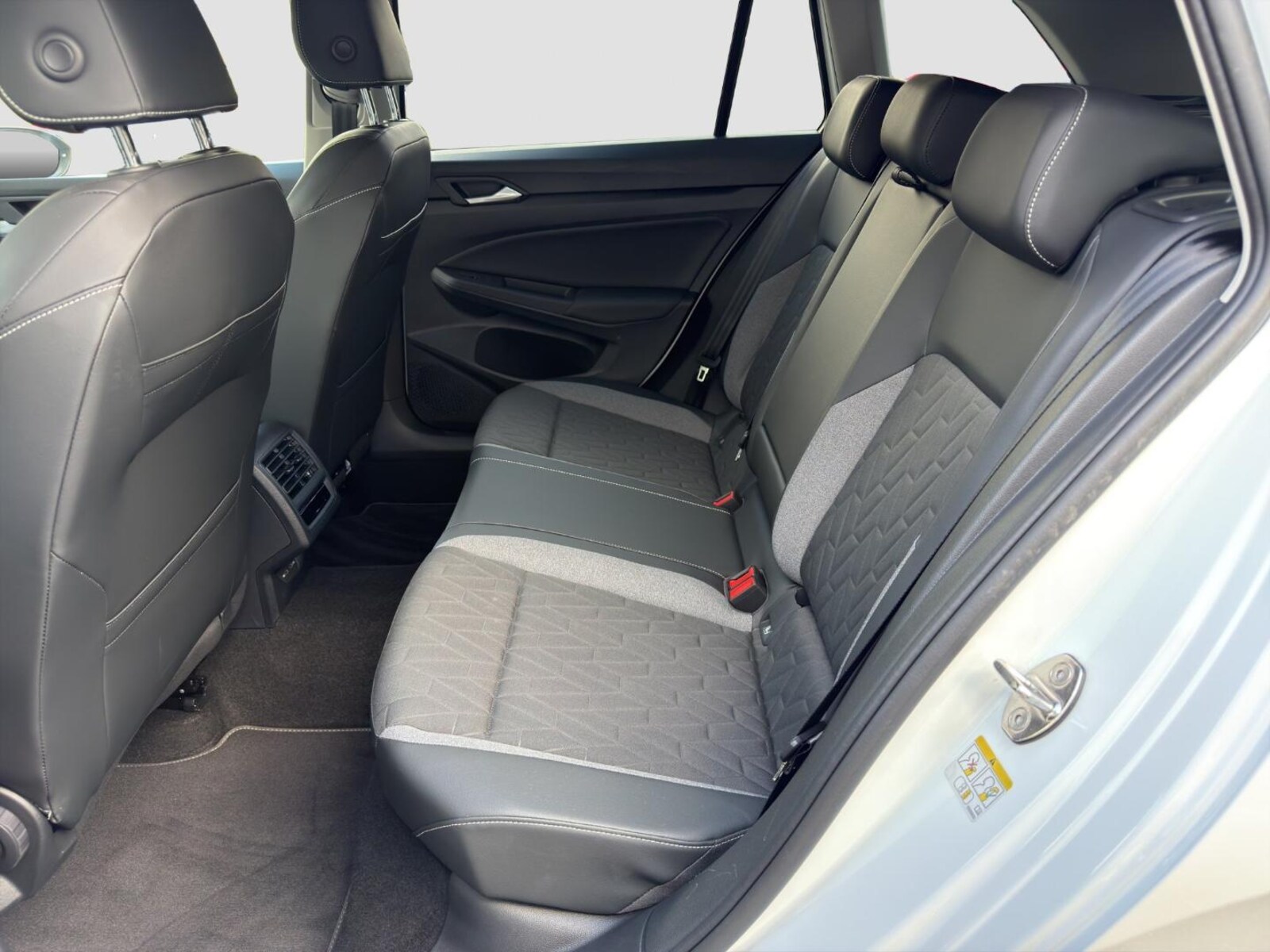 Volkswagen Golf Variant – Bild 10