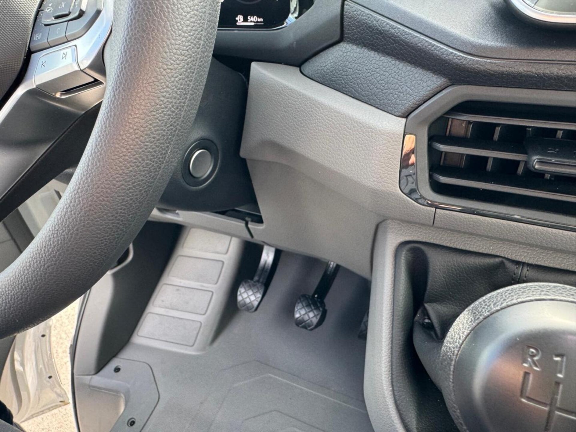 Volkswagen Crafter Kasten langer Radstand
