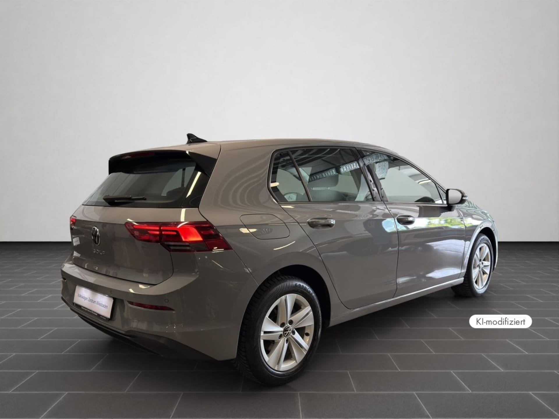 Volkswagen Golf Life