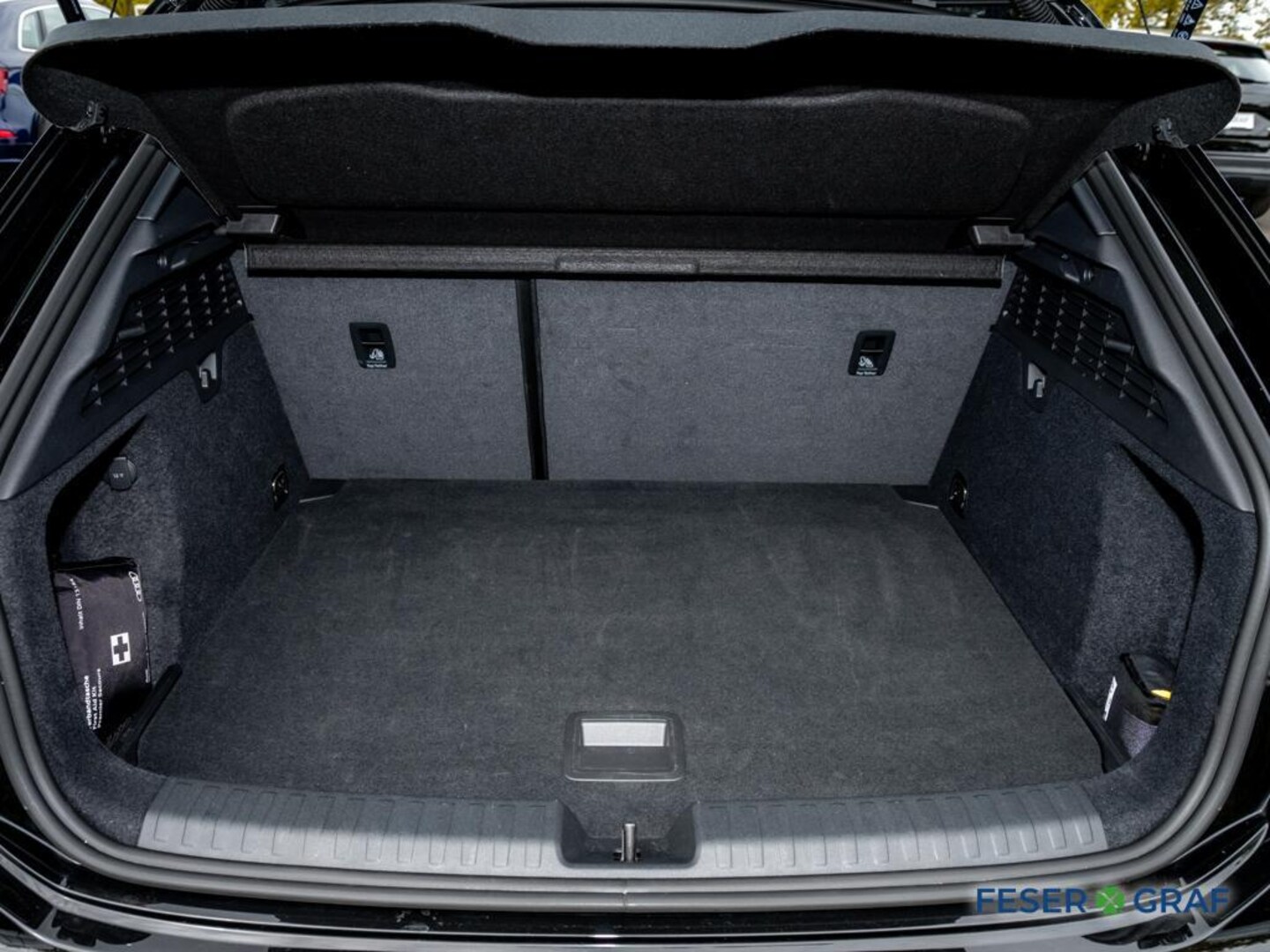 Bild über Audi S3 Sportback TFSI quattro S tronic - für weitere Informationen kontaktieren Sie den Audi Partner