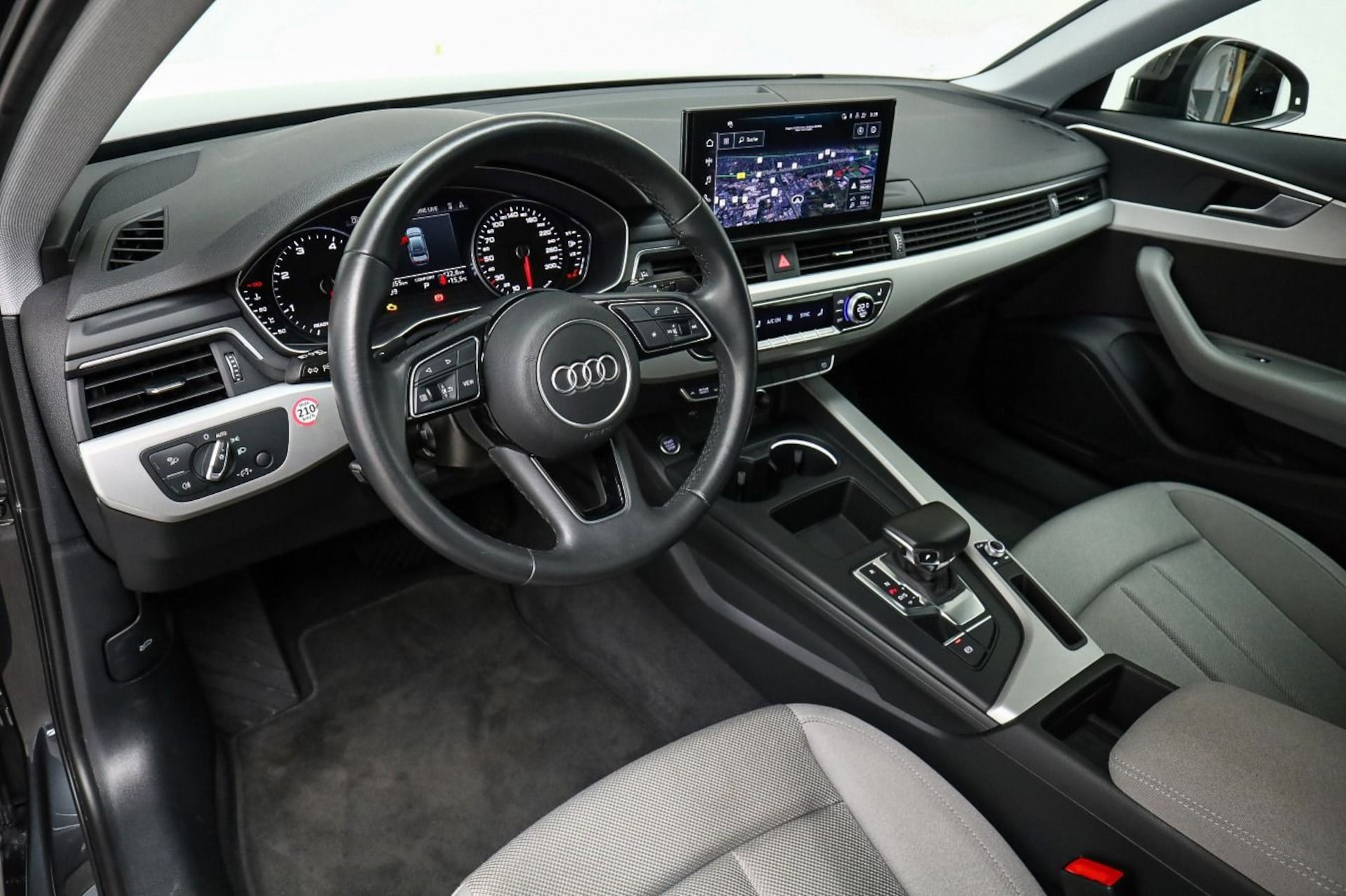 Audi A4 Limousine Advanced