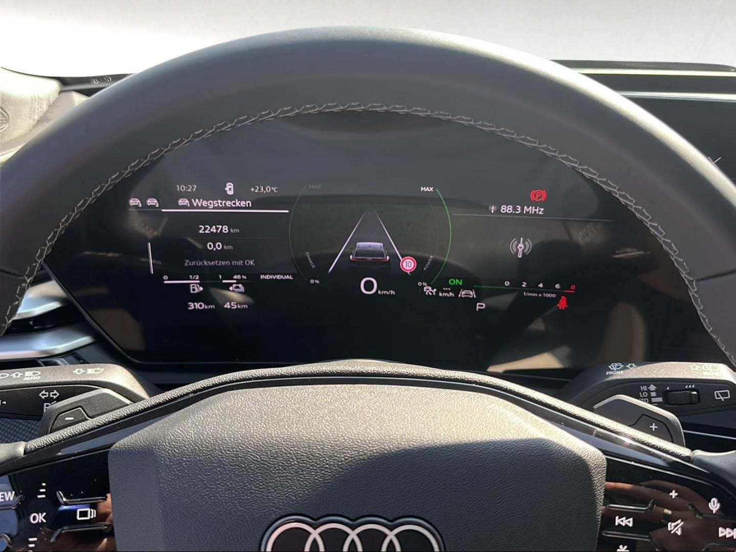 Bild über Audi A5 Avant e-hybrid e-hybrid quattro 220 kW S tronic - für weitere Informationen kontaktieren Sie den Audi Partner