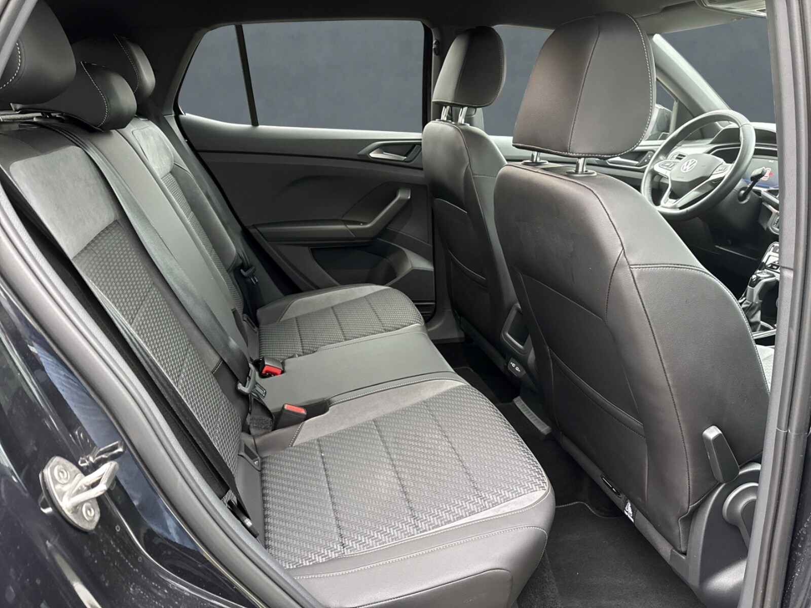 Volkswagen T-Cross – Bild 10