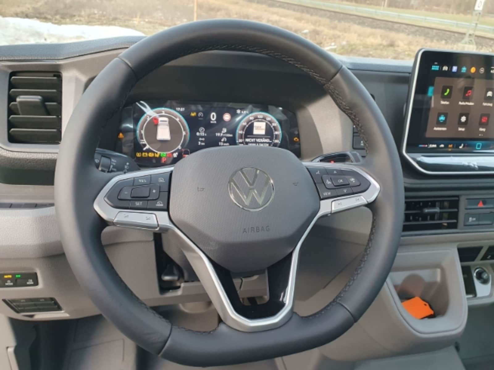 Volkswagen Crafter Einzelkabine mittlerer Radstand – Bild 14