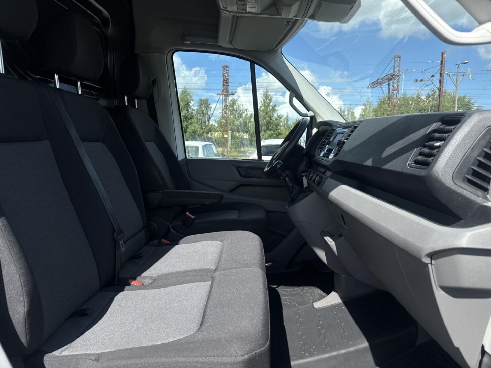 Volkswagen Crafter Furgon długi rozstaw osi