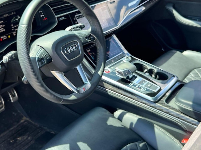 2022 Audi SQ8