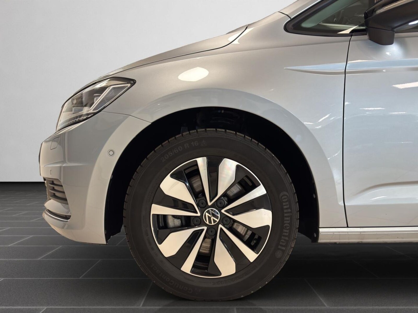 Volkswagen Touran – Bild 8